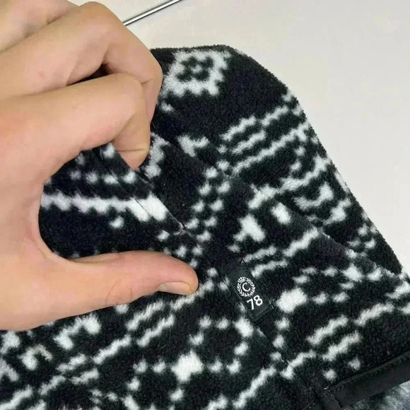 Chaps Colorful Winter Fleece Jacket Black and White Pattern - Picture 4 of 5